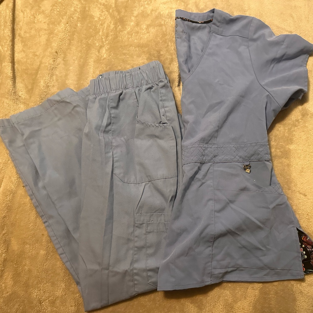 Vera Bradley Light Blue Scrub Set